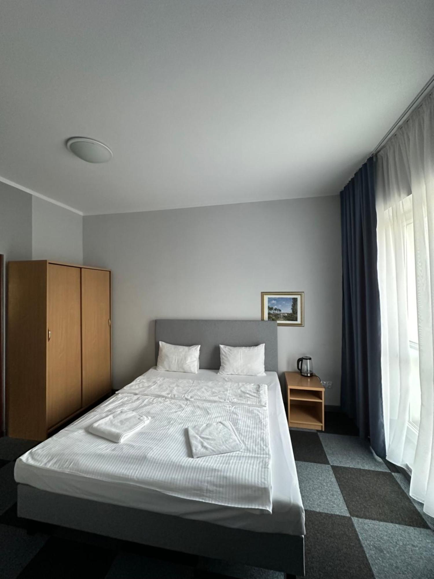 Lezzet B&B Pokoj Goscinny & Turkishrestaurant Варшава Экстерьер фото